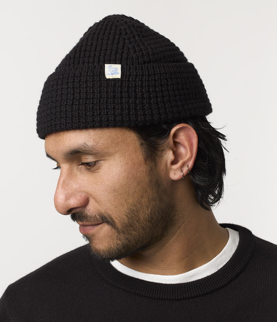 Men Merz B. Schwanen MWBN06 sturdy Beanie Black | MERZ5289360